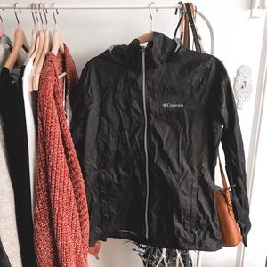 Black Columbia windbreaker